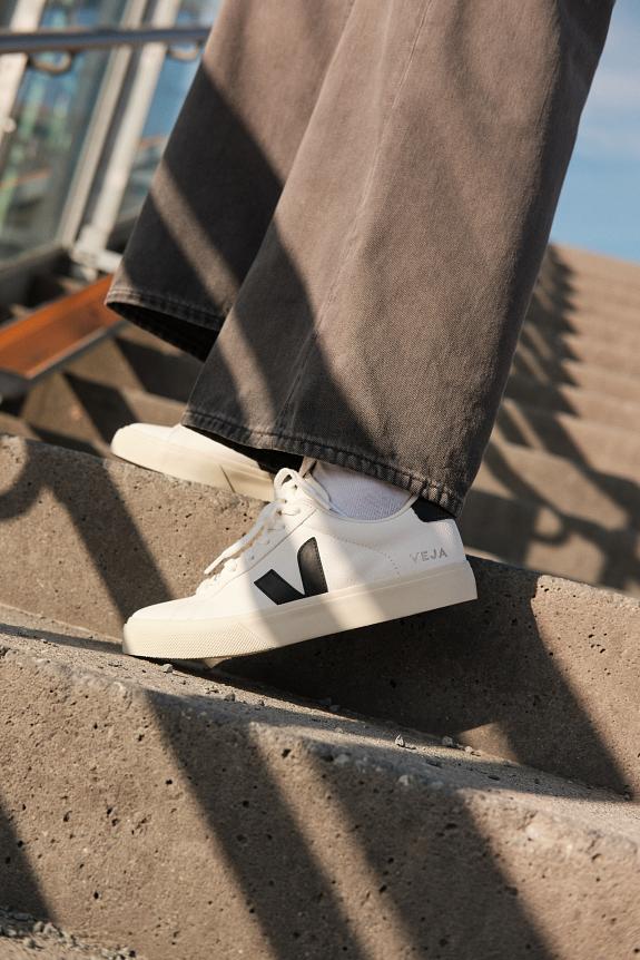 Veja Campo Chromefree Leather Extra White Black